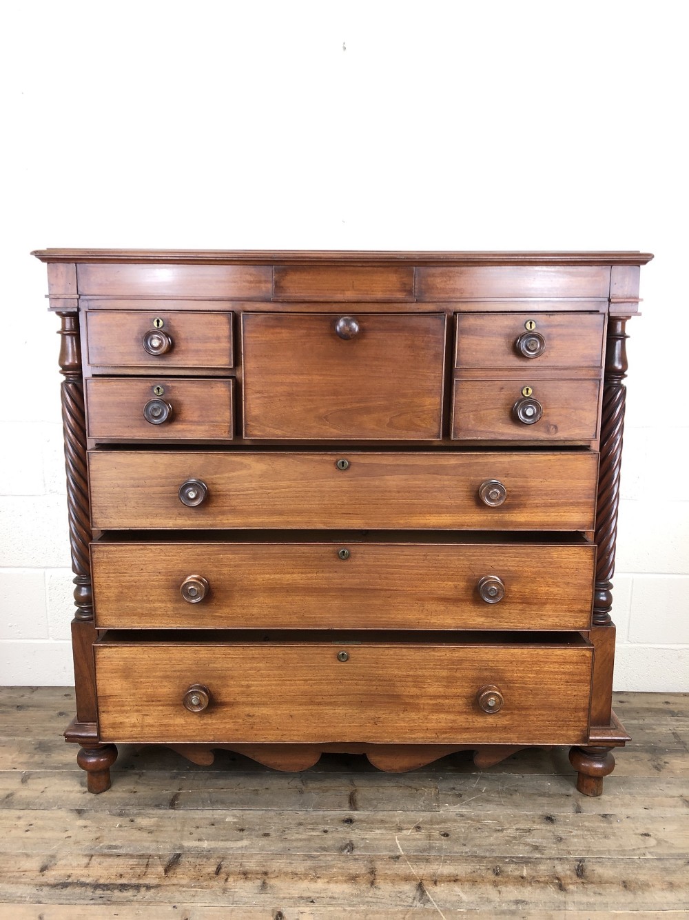 Large Victorian Mahogany Chest of Drawers