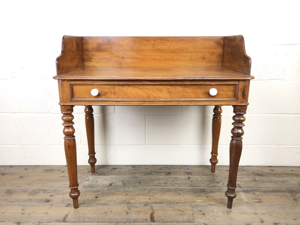 Antique Victorian Mahogany Washstand