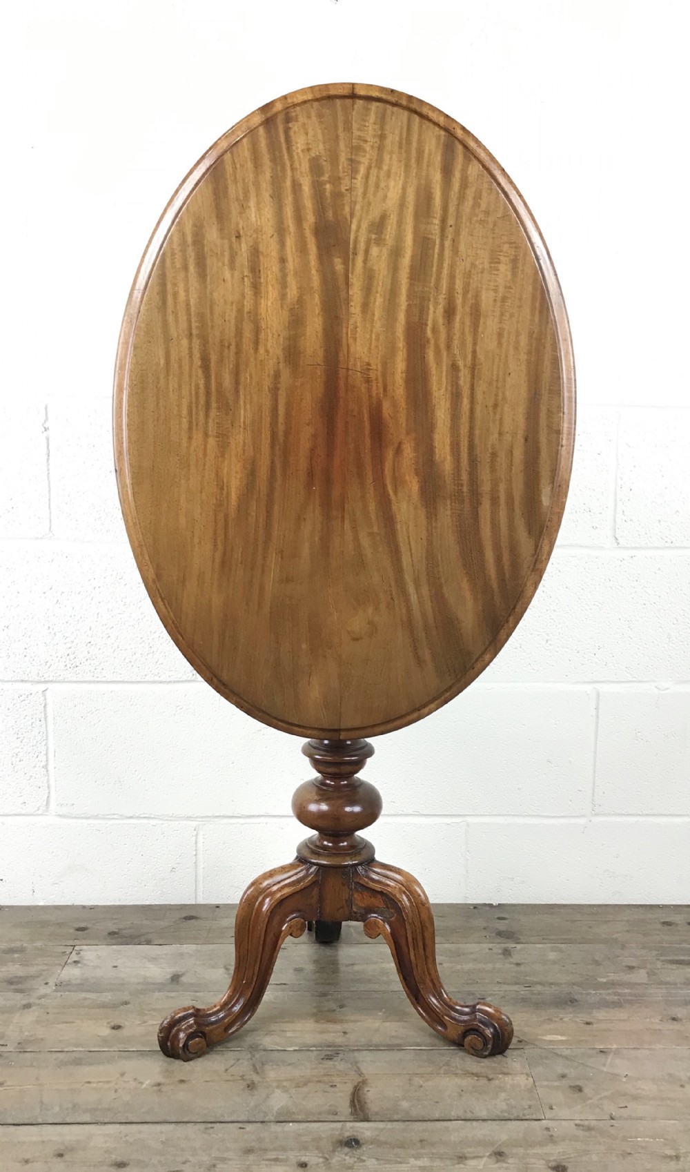 Victorian Mahogany Oval Tilt Top Side Table