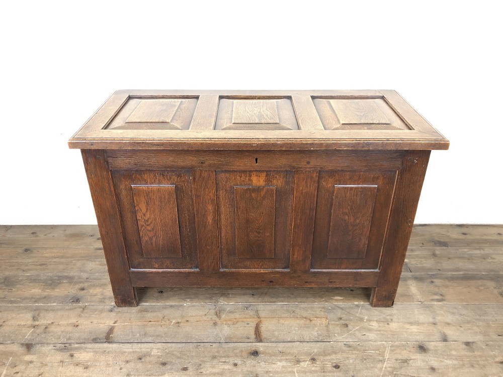 Early 20th Century Antique Oak Coffer
