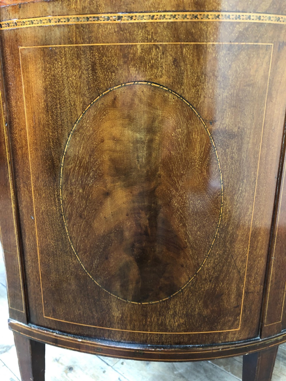 Edwardian Inlaid Mahogany Kidney Shaped Kneehole Desk View XVIII