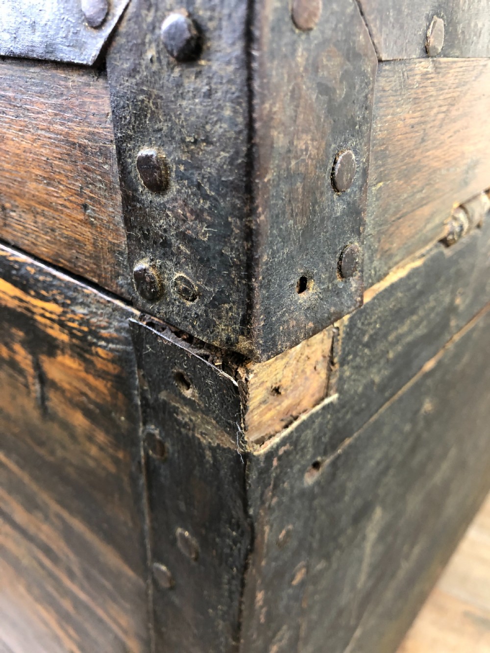 Wooden Metal Bound Travel Trunk – Charles Kingston  View XXI