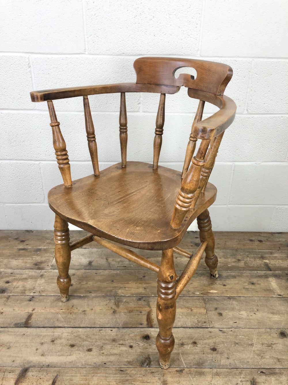 Antique Beech Spindle Back Smoker's Bow Chair View V