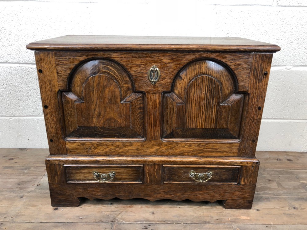Antique 18th Century Style Welsh Oak Coffer Bach