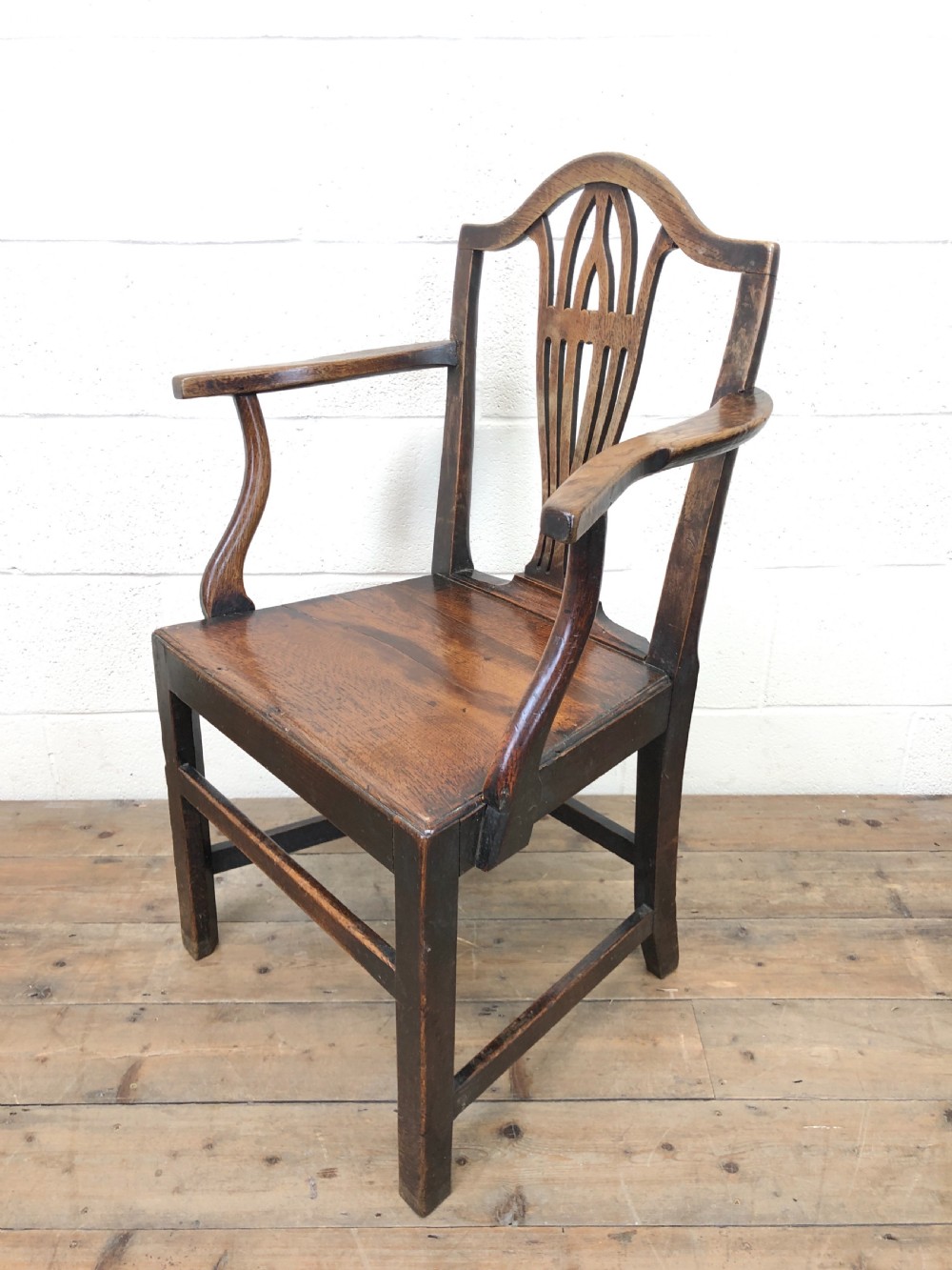 Set of Four 19th Century Welsh Oak Camel Back Farmhouse Chairs View V