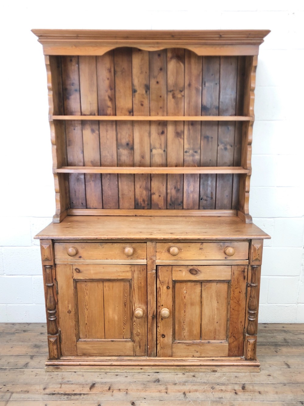 Antique Pine Country Style Dresser