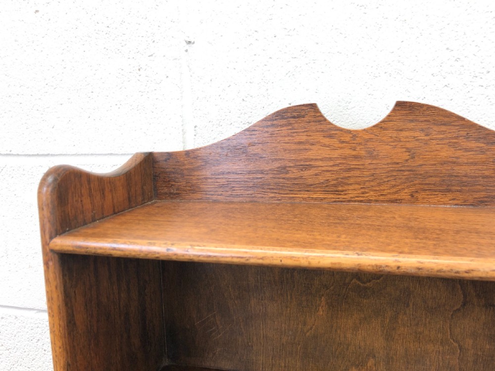 Pair of Early 20th Century Oak Bookcases View IV