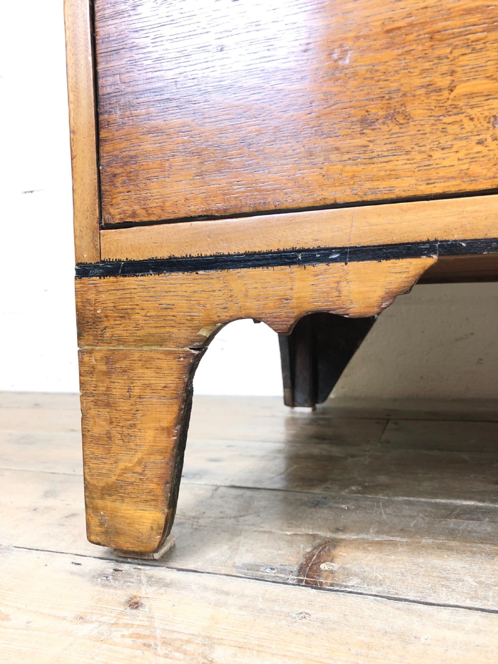 Antique Oak Chest of Drawers  View V