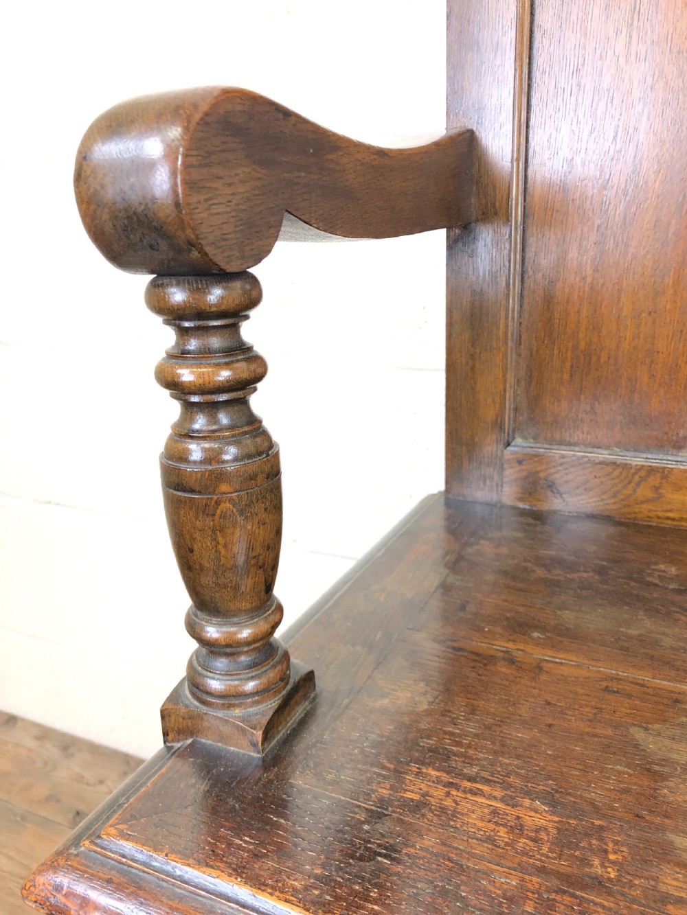 Early 20th Century Oak Settle Bench View VI