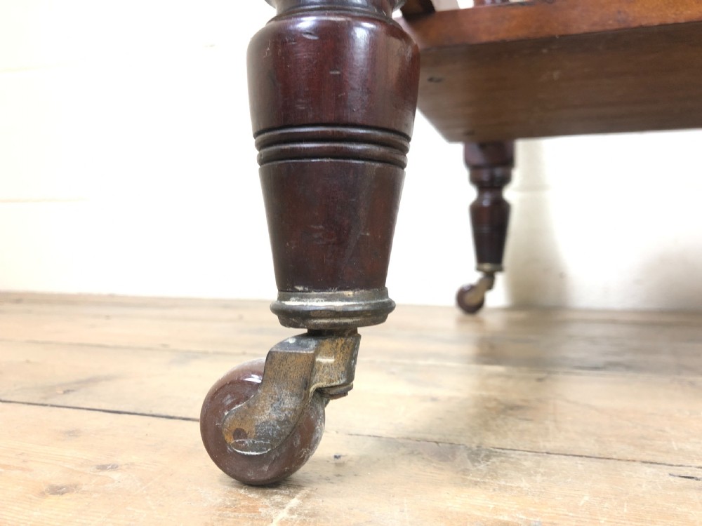 Antique Mirror Back Dressing Table View VIII