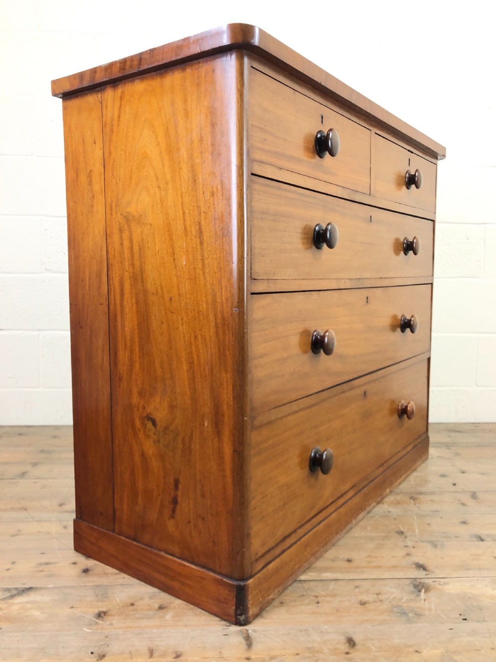 Victorian Mahogany Straight Front Chest of Drawers View VIII