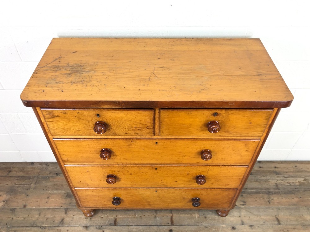 Victorian Oak Straight Front Chest of Drawers View II