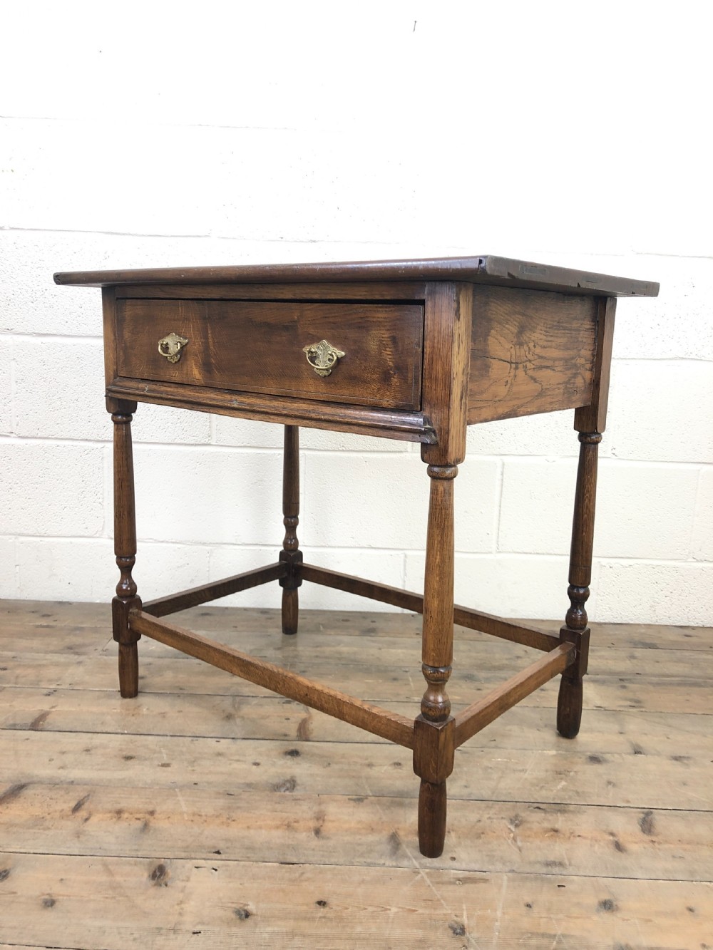 Early 20th Century Oak Side table View VII