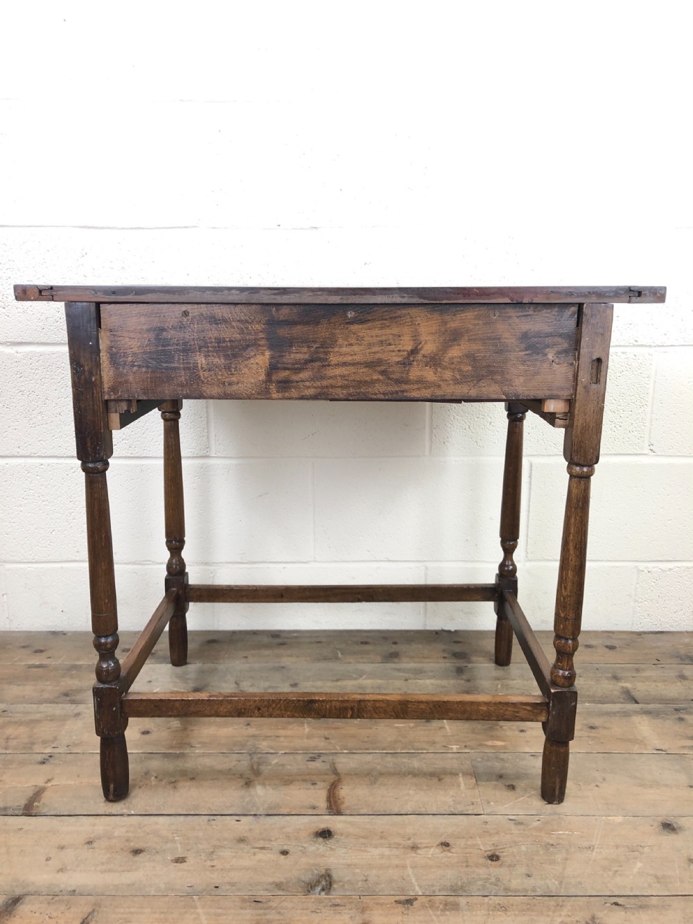 Early 20th Century Oak Side table View X