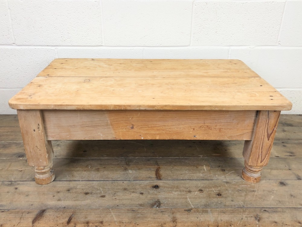 Rustic Coffee Table with Drawer View II