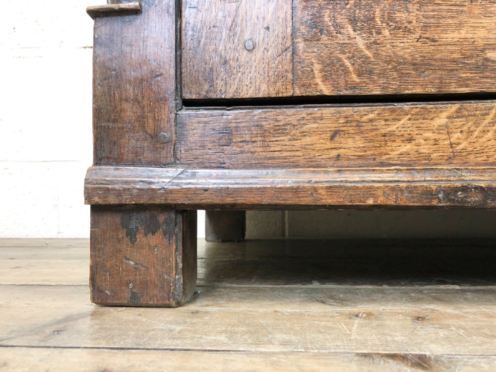 18th Century Welsh Oak Dresser View VI