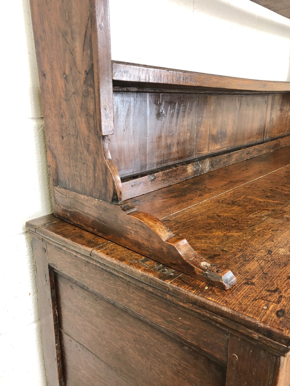18th Century Welsh Oak Dresser View VII