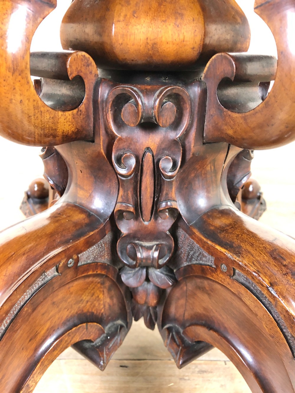 Victorian Burr Walnut Tilt Top Table View VIII