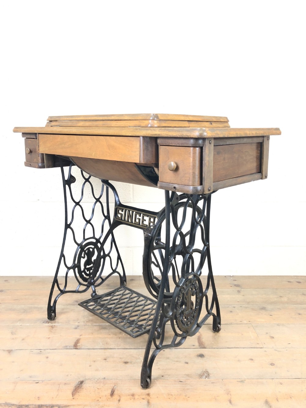 Singer Sewing Machine Treadle Table View IV