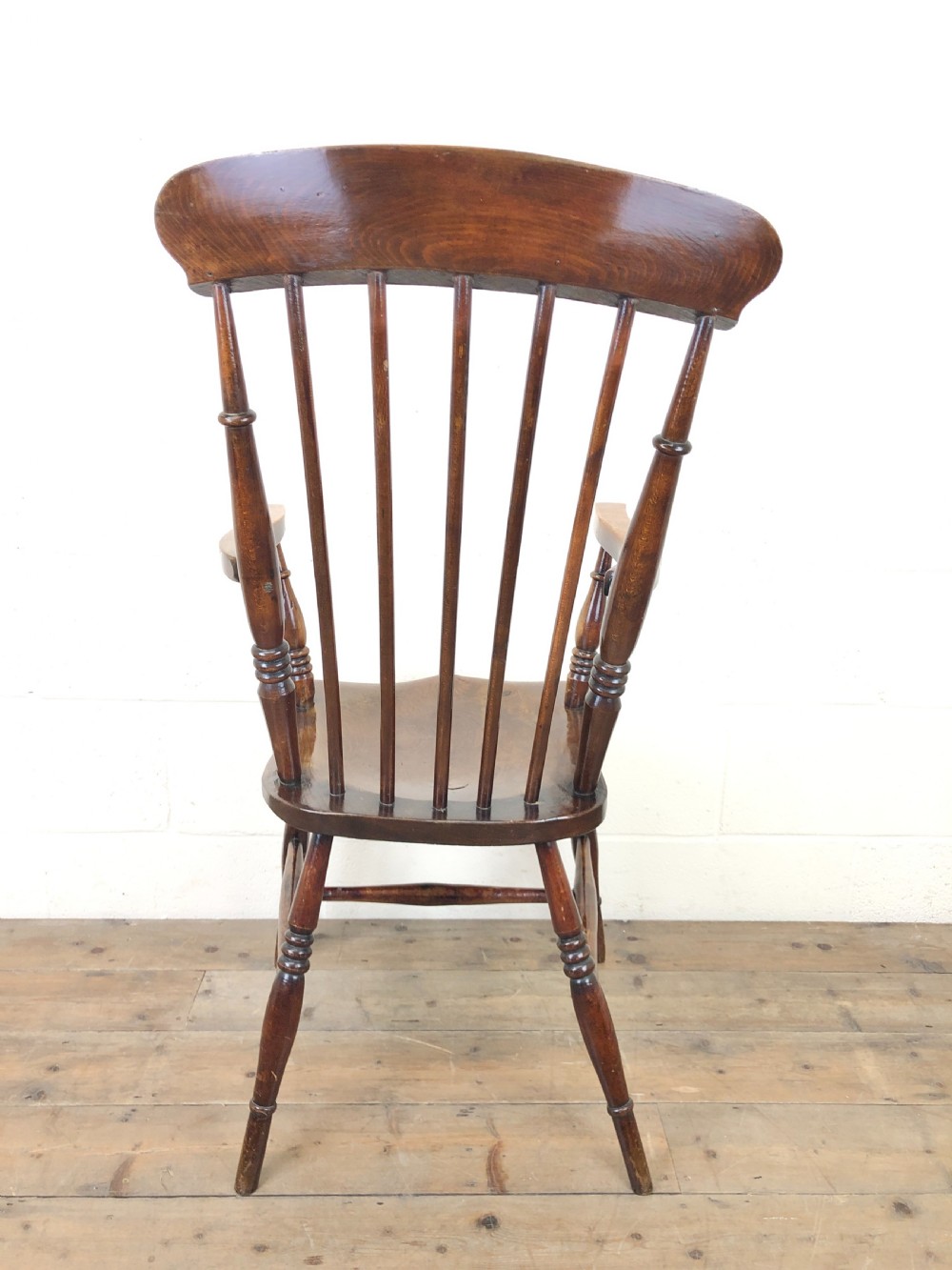 Early 20th Century Beech and Elm Elbow Chair View VIII