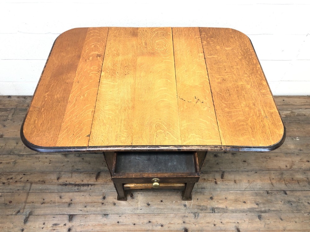 Early 20th Century Arts and Crafts Drop Leaf Table View III