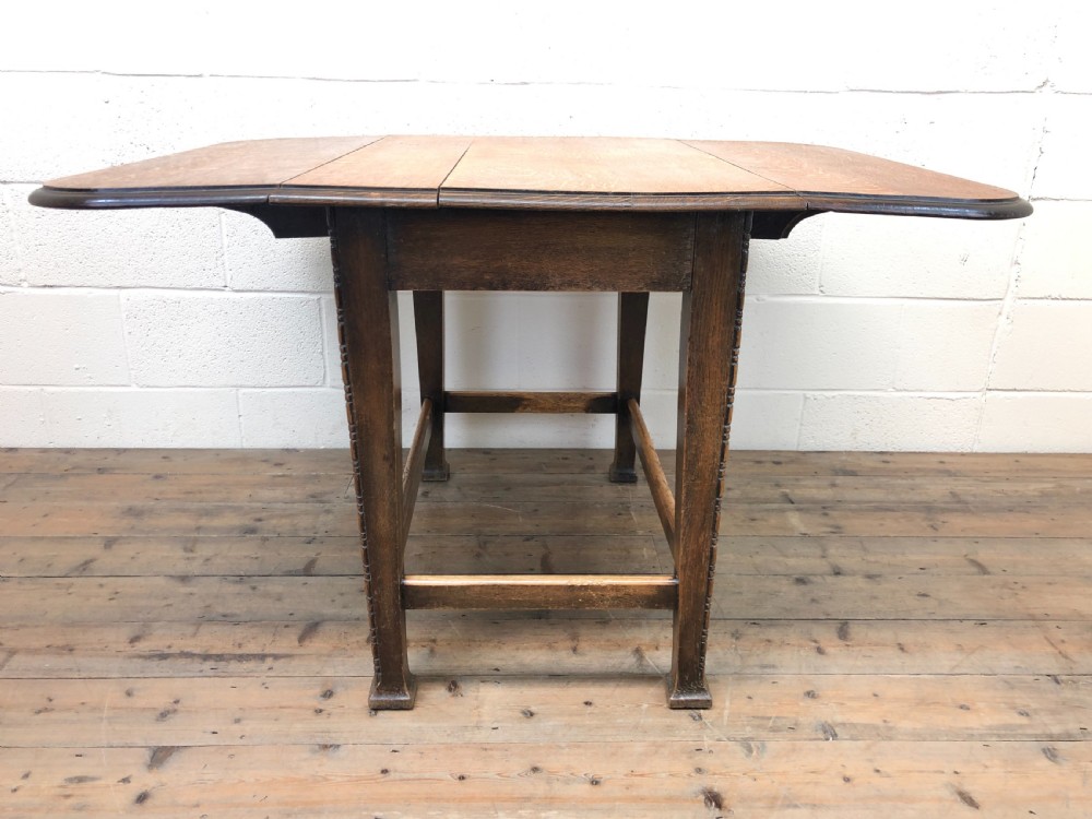 Early 20th Century Arts and Crafts Drop Leaf Table View IX