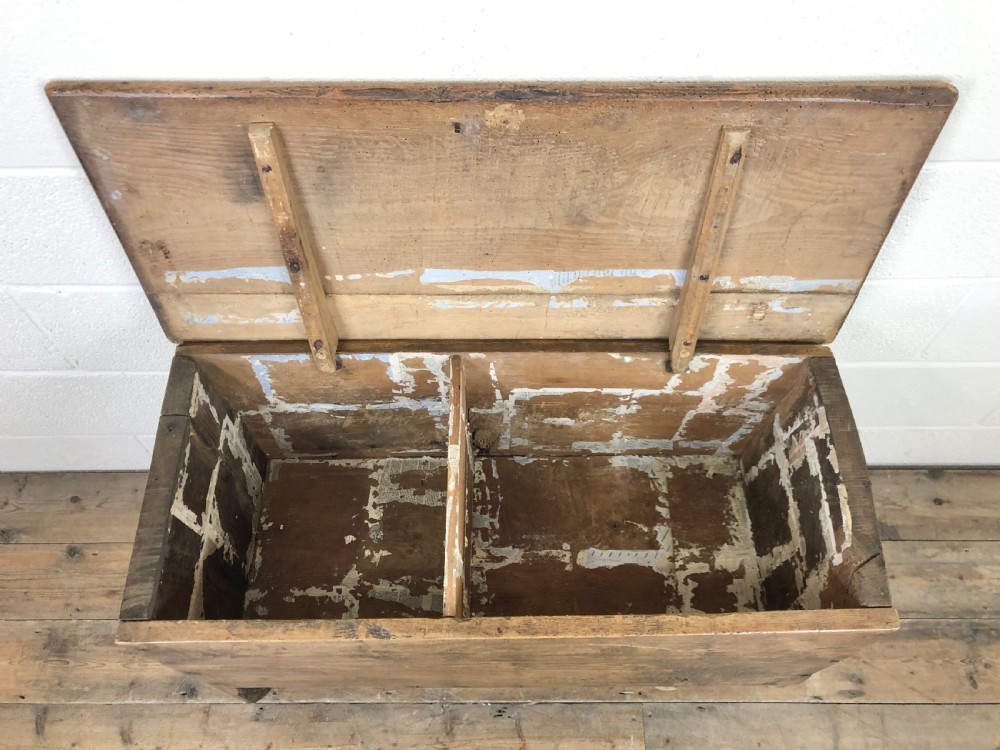 18th Century Oak Coffer View III
