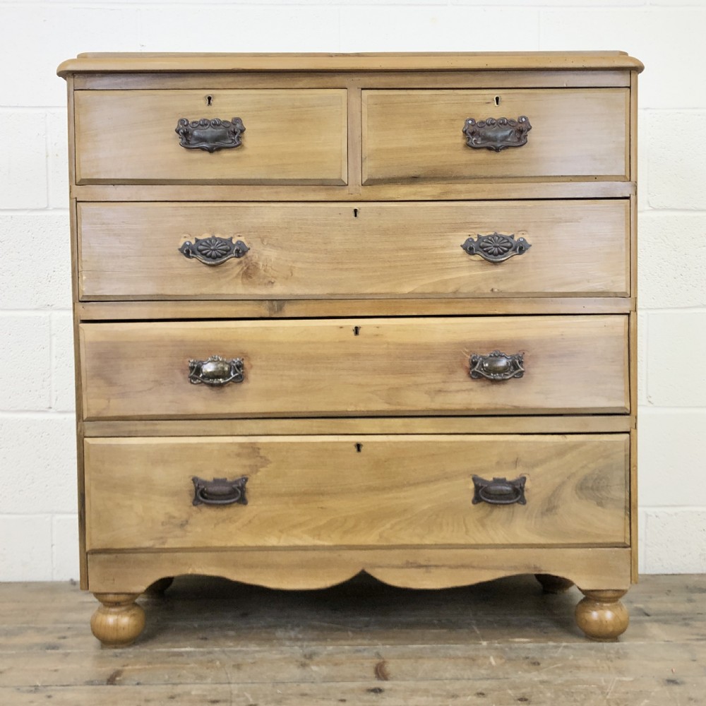 Small Victorian Bedroom Chest of Drawers
