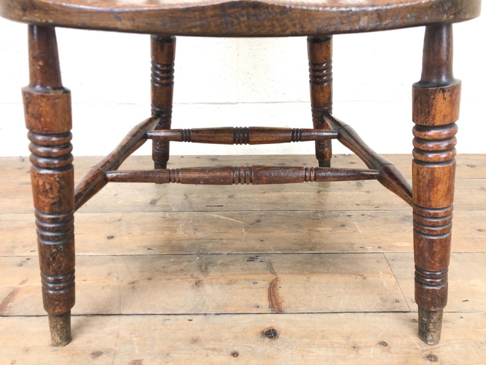 Antique Ash and Elm Smoker's Bow Chair View V