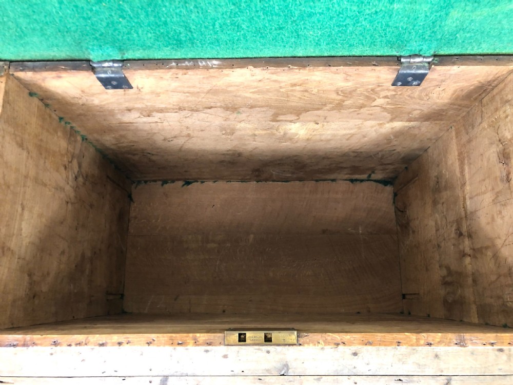 Large 19th Century Oak Box View V