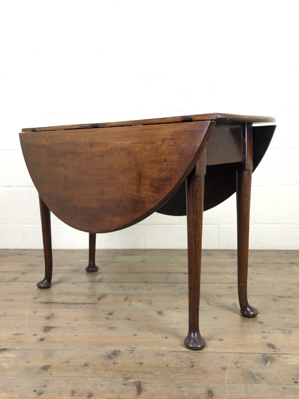 Early 19th Century Mahogany Table  View IV