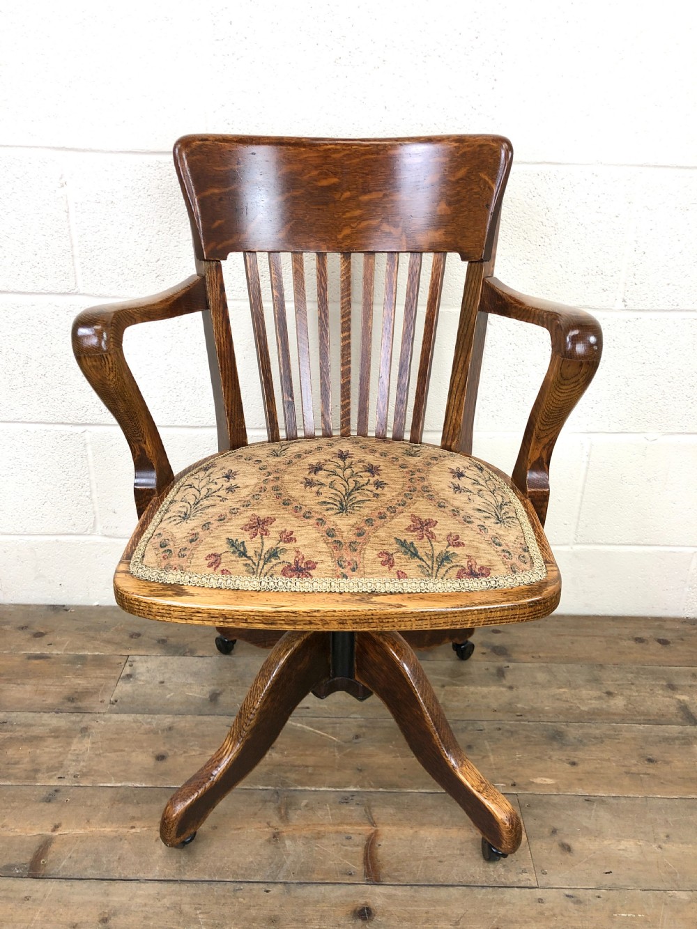 Early 20th Century Oak Captain’s Swivel Chair View III