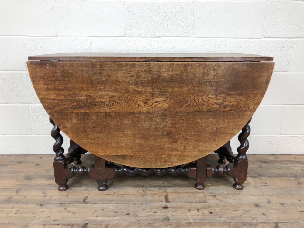 18th Century Welsh Oak Gate Leg Table