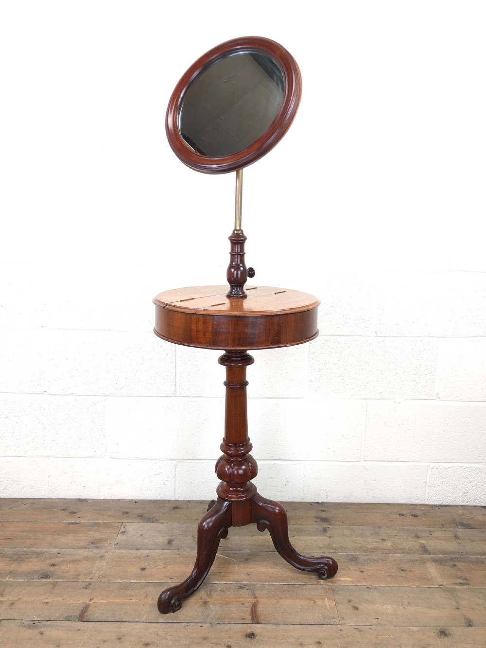 Victorian Mahogany Gentleman's Shaving Stand View II