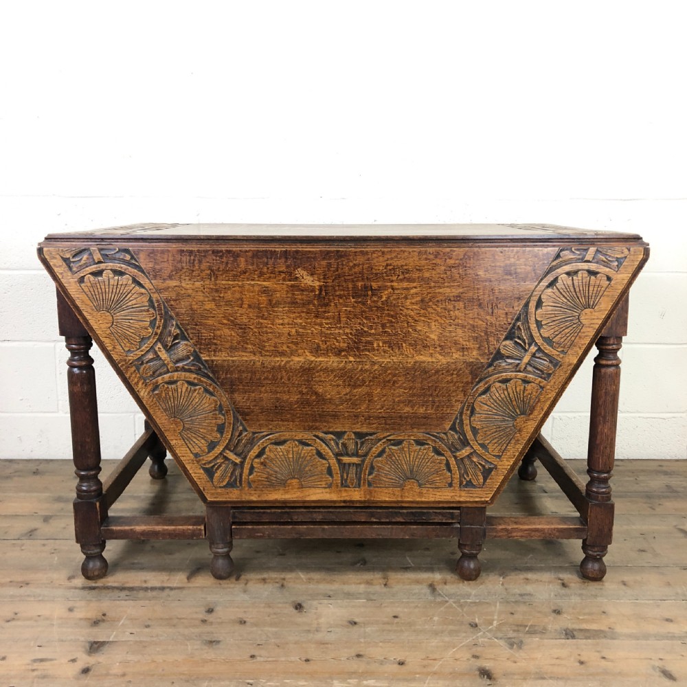 Early 20th Century Oak Gate Leg Table