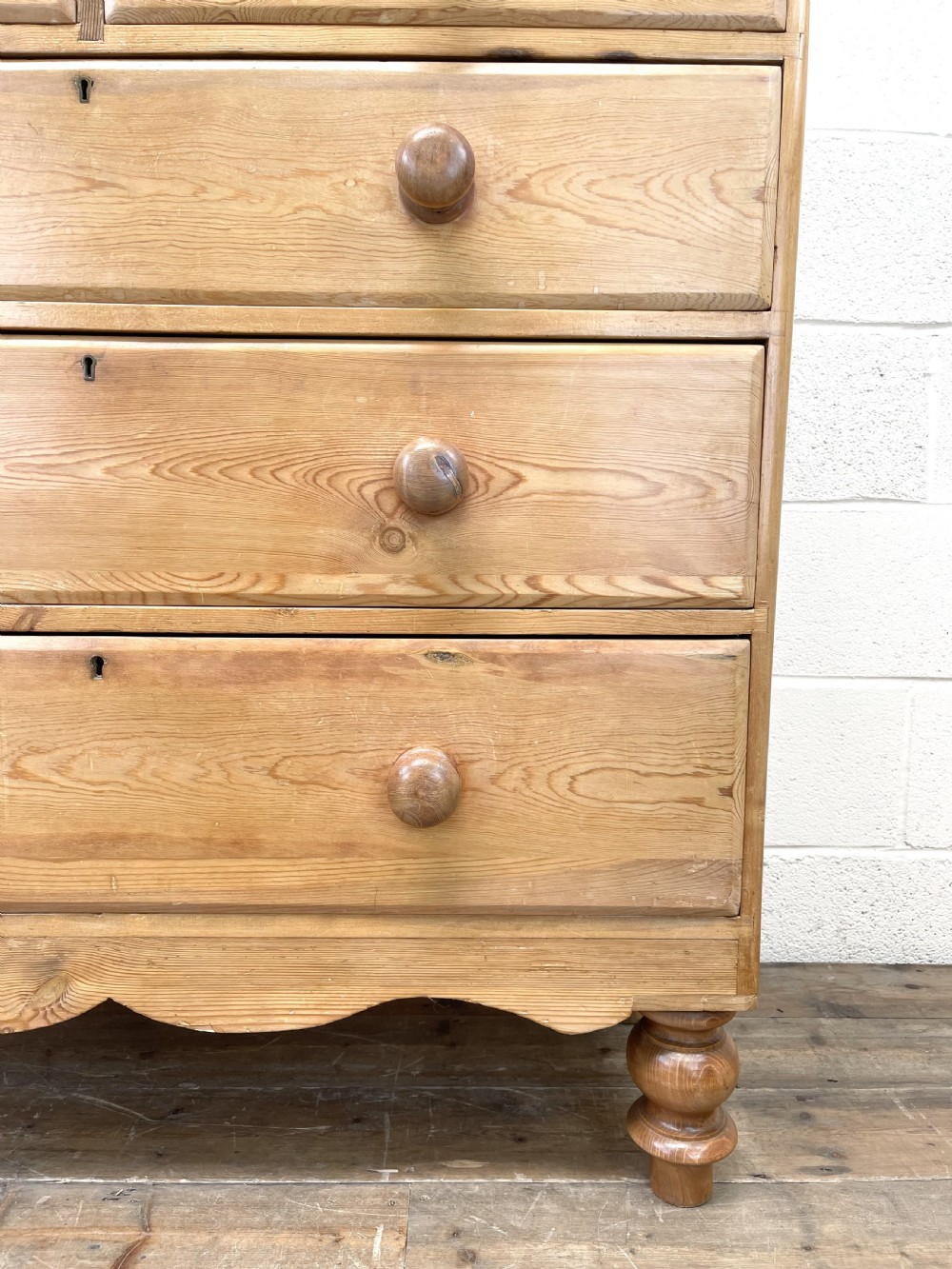 Large Antique Pine Chest of Drawers View III
