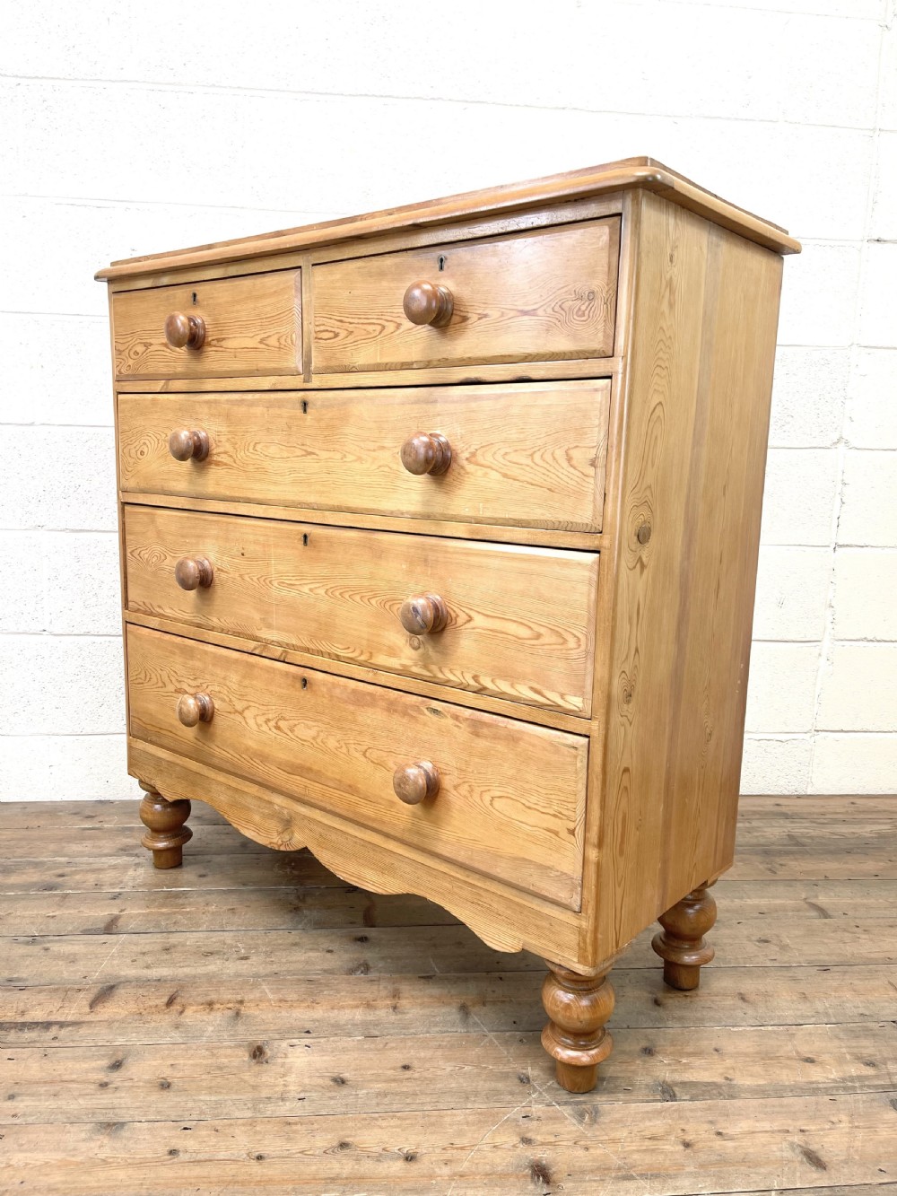 Large Antique Pine Chest of Drawers View VI