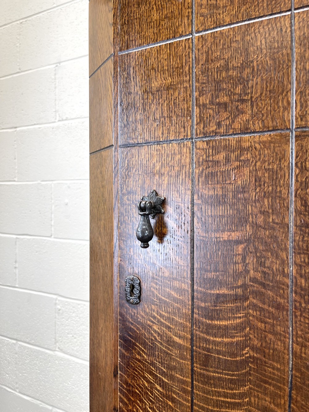 Early 20th Century Antique Oak Hall Cupboard View V
