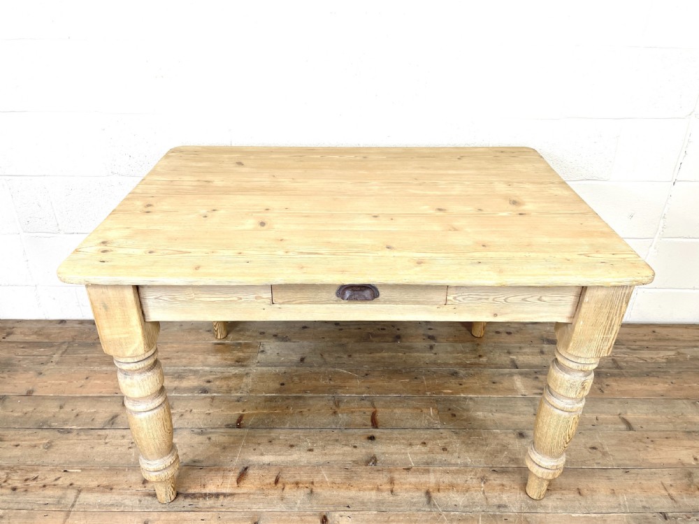Rustic Pine Farmhouse Kitchen Table View VII