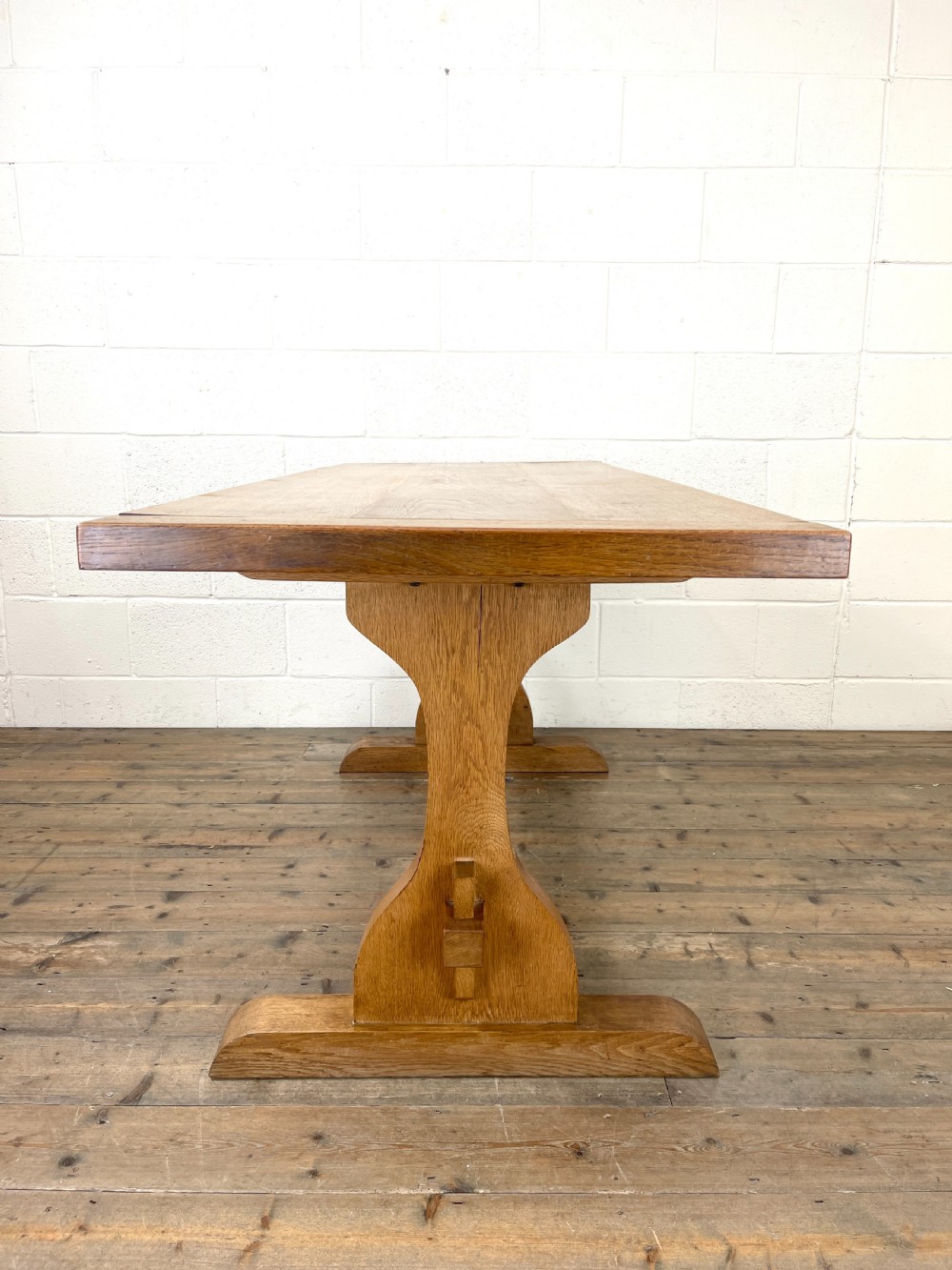 Early 20th Century Pale Oak Dining Table View IX