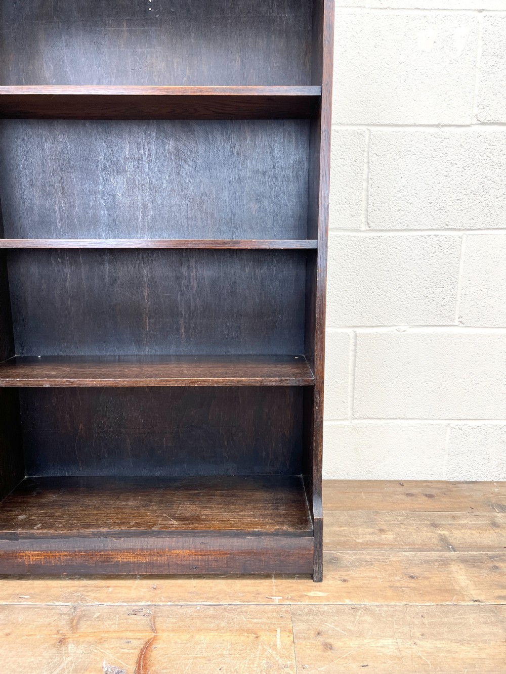 Early 20th Century Antique Oak Bookcase View IV