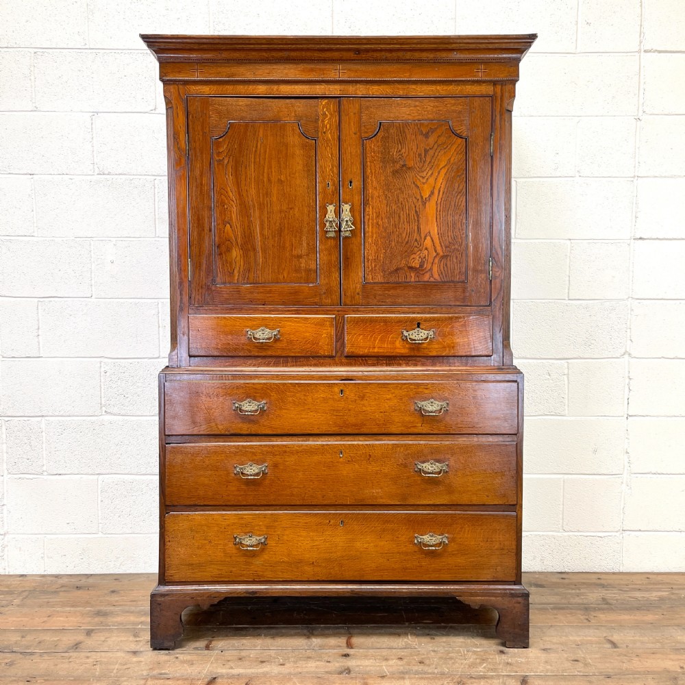 Early 19th Century Welsh Oak Cupboard