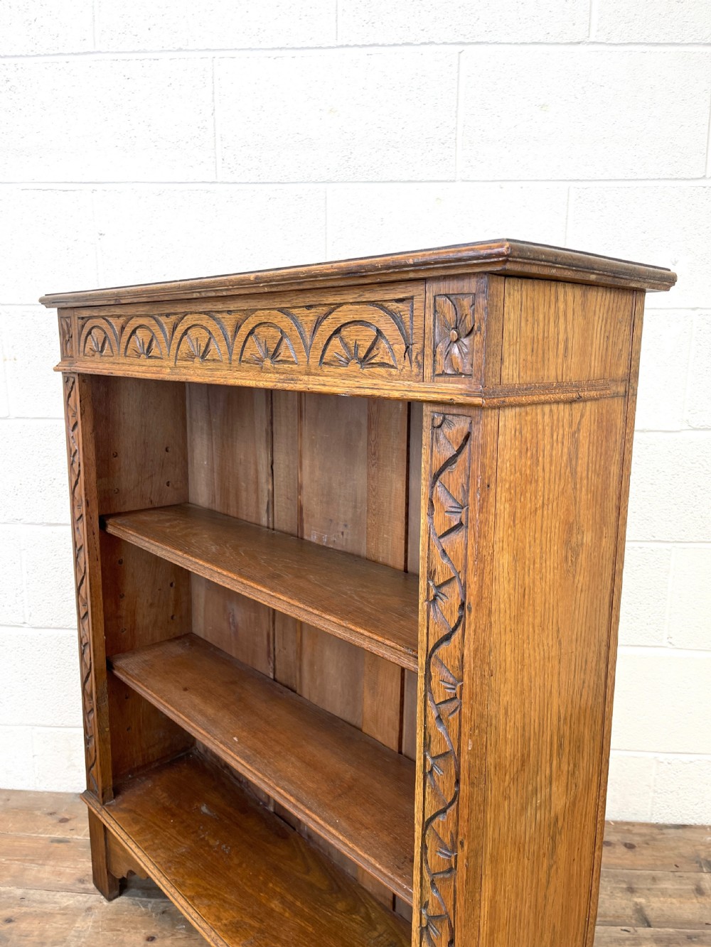 Early 20th Century Carved Bookcase View VII