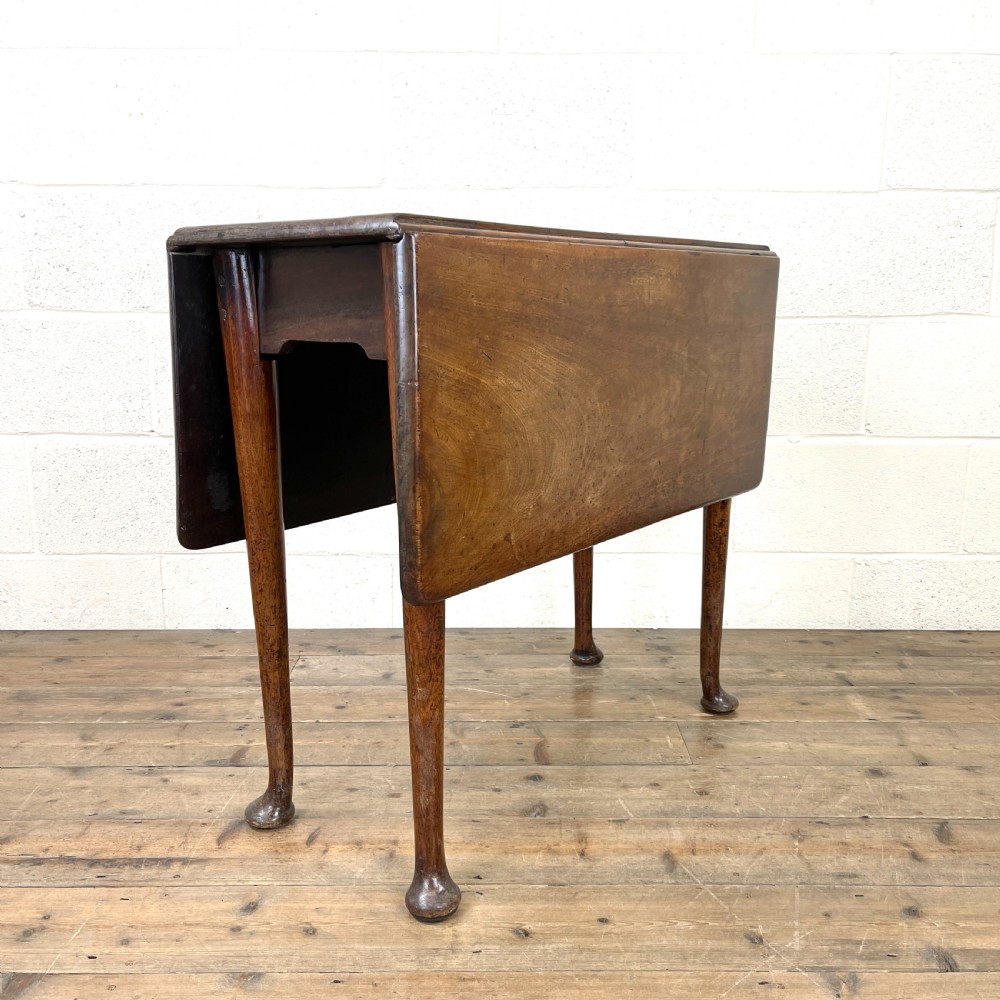 Antique 18th Century Walnut Dropleaf Table