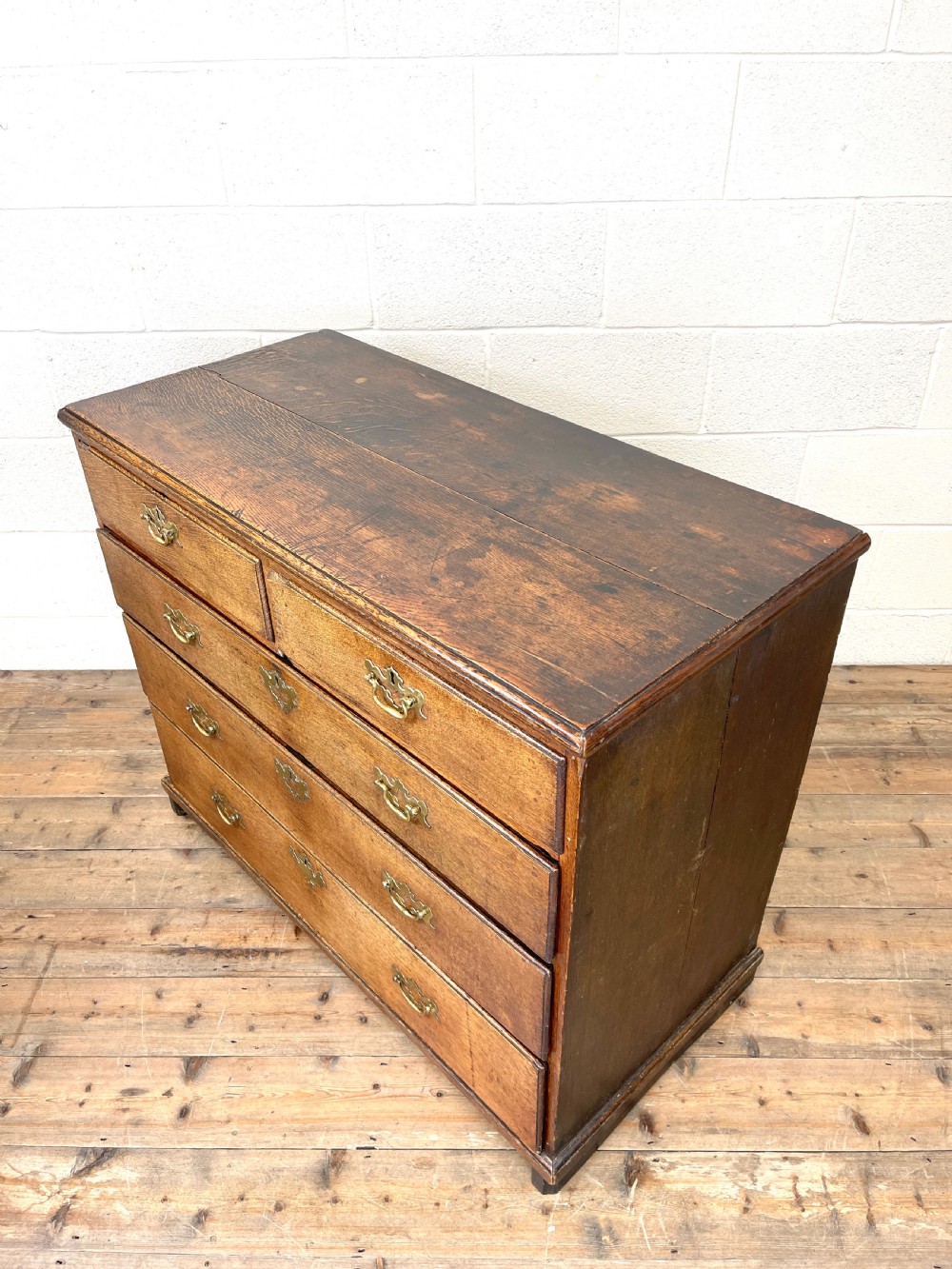 Georgian Oak Chest of Drawers  View XIII