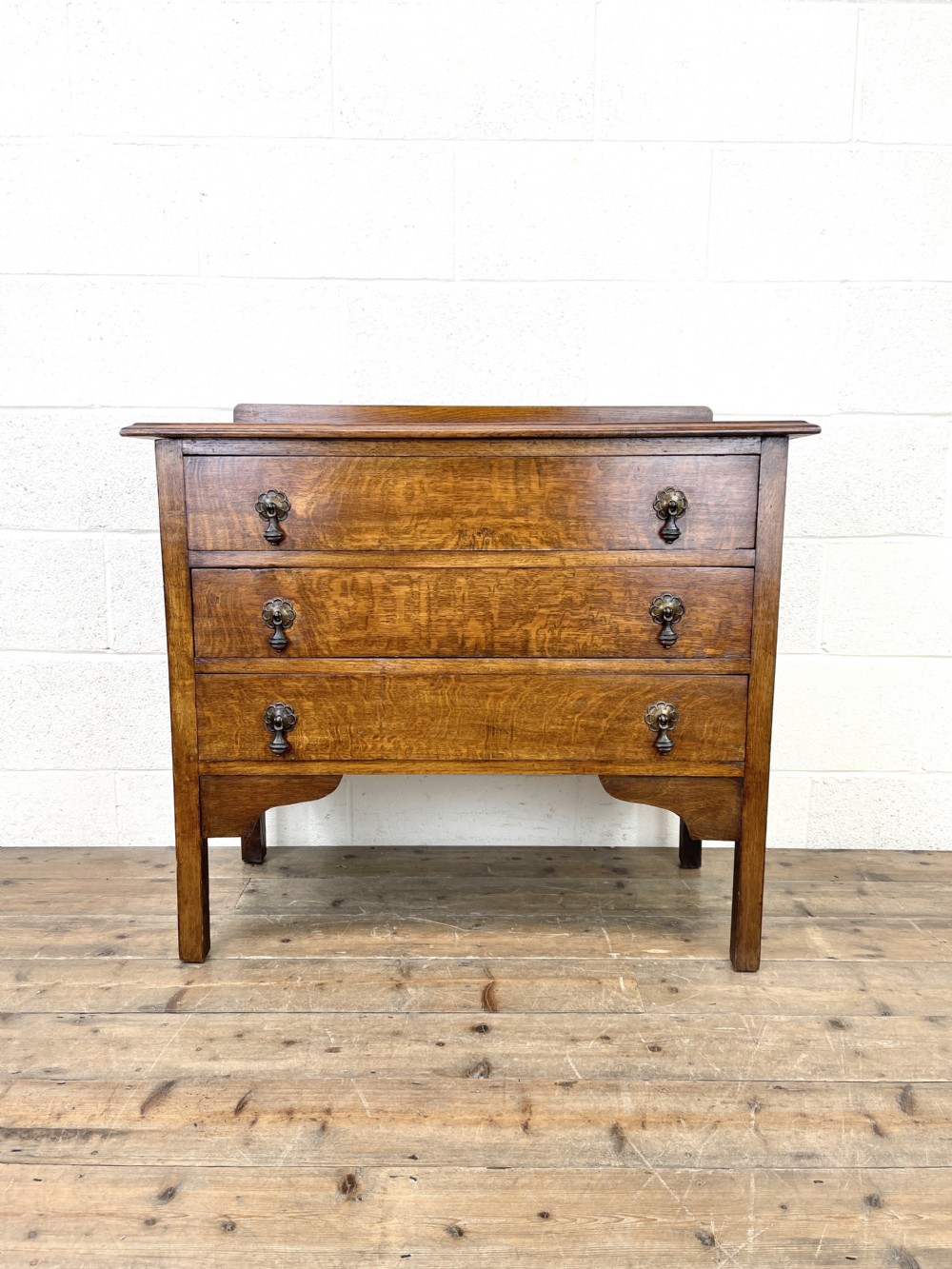 Early 20th Century Antique Oak Chest of Drawers