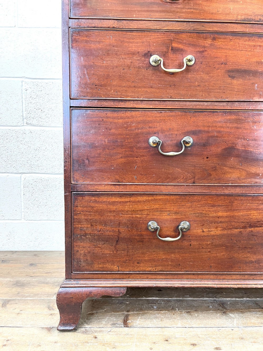 Large Georgian Mahogany Chest of Drawers View V