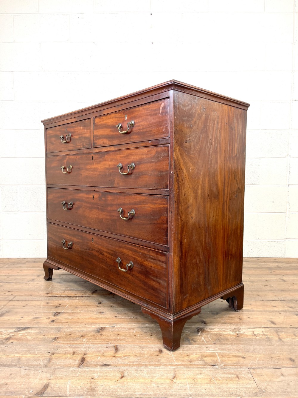 Large Georgian Mahogany Chest of Drawers View VII