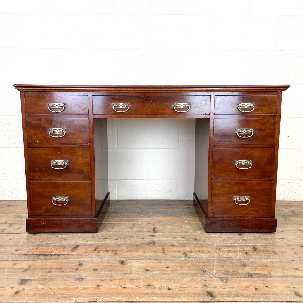 Early 20th Century Antique Mahogany Desk