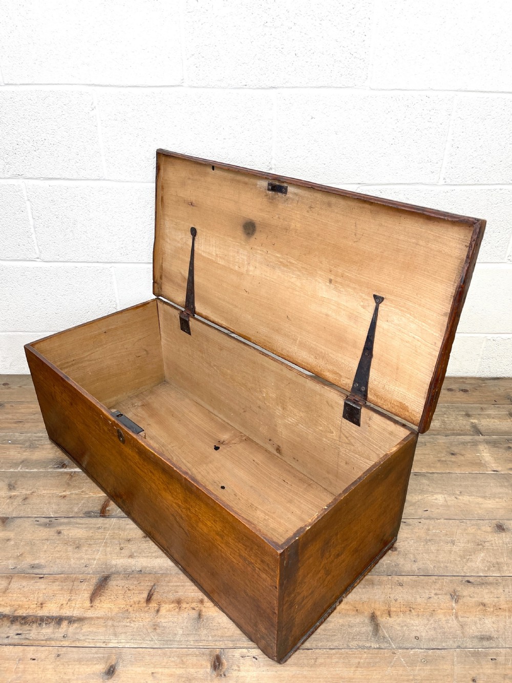 Small Six Plank Antique Elm Trunk View VIII